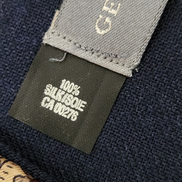 GEOFFREY BEENE deep red navy blue paisley 100% silk smokers scarf Dark Academia - Picture 4 of 8